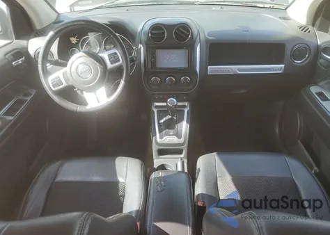 2016 Jeep Compass Latitude z USA, uszkodzony, nr VIN 1C4NJDEB7GD637930